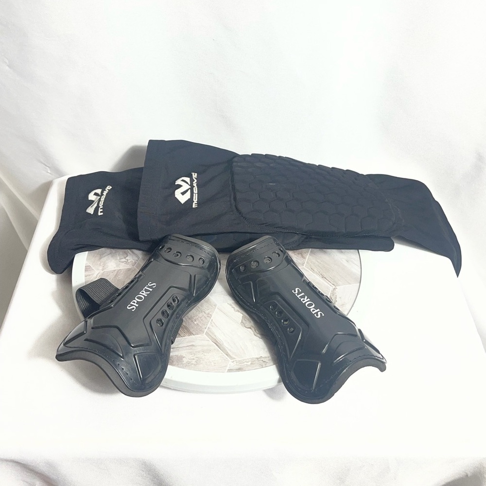 McDavid Youth Shin Guards With Compression Sleeves Black Sports Set